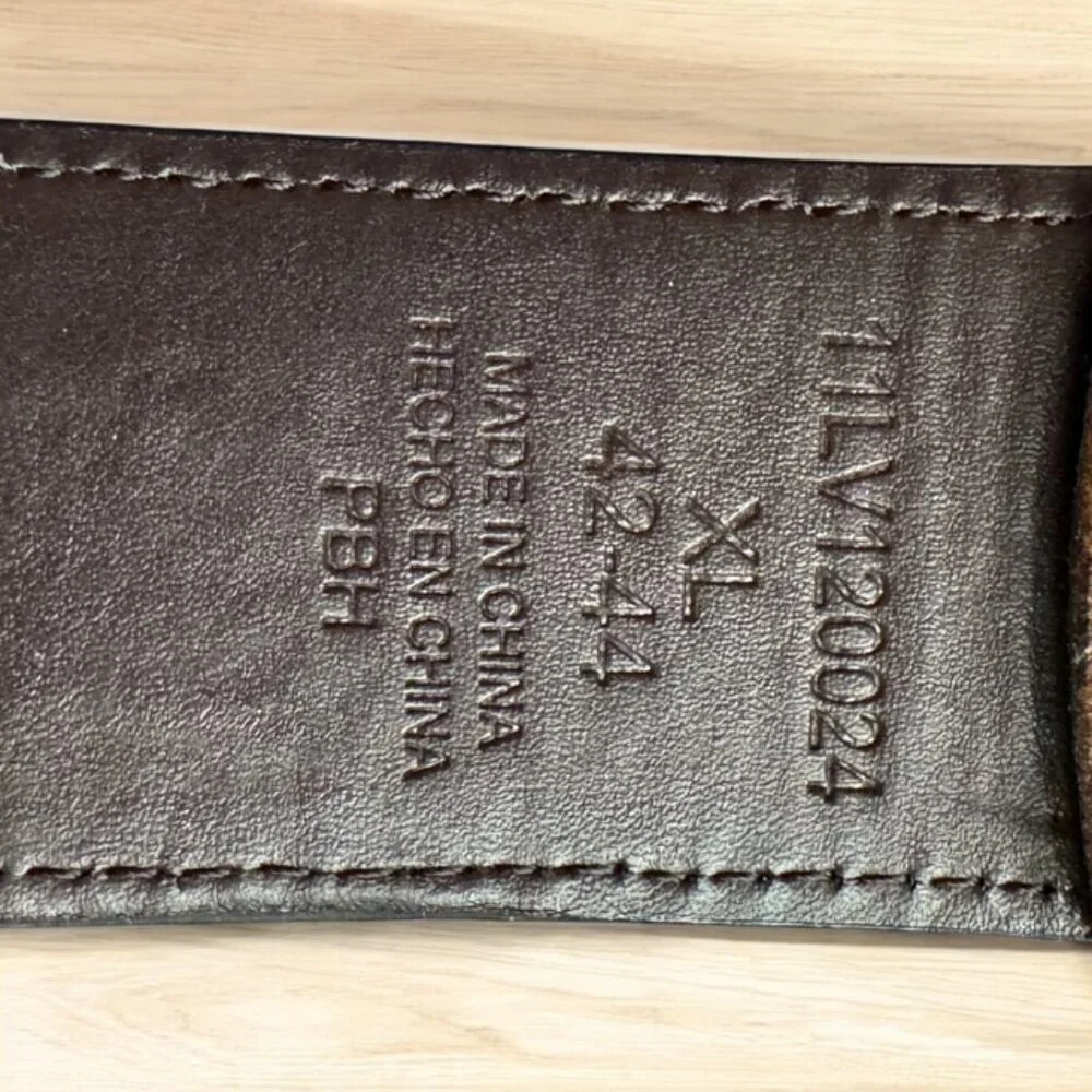 Levi's Men's BROWN BELT Size L 42-44 Silver Tone